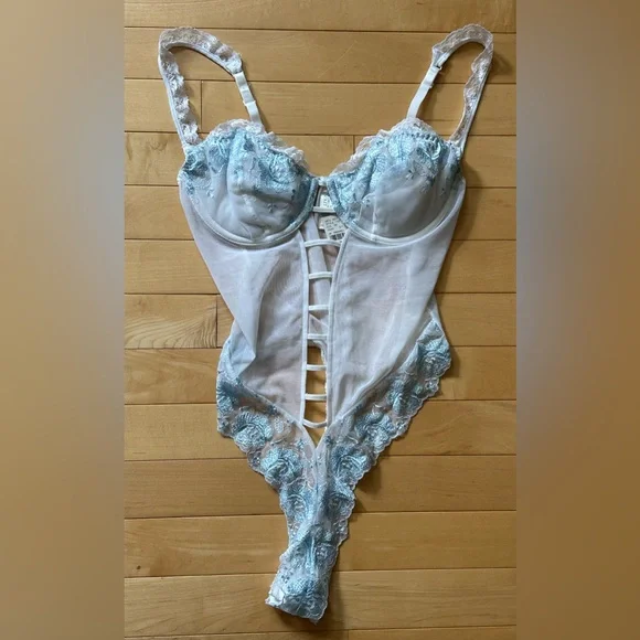 Victoria's Secret white and light blue lacy one-piece - Picture 13 of 13